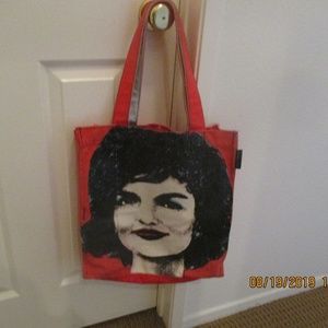 Tote bag of Jackie Kennedy.